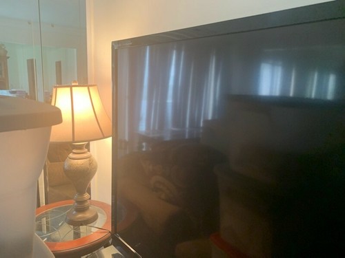 Sharp flat screen - screen, tv